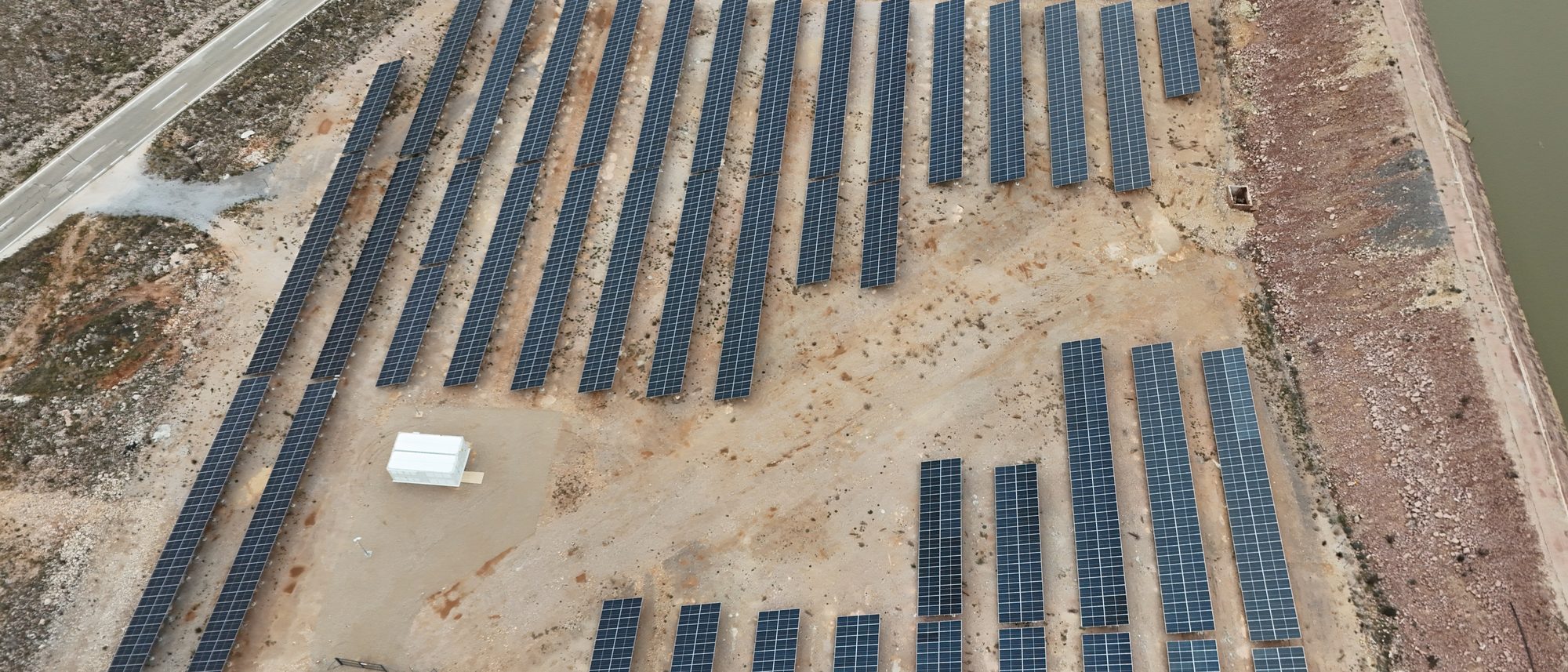 Utility-scale containerised storage